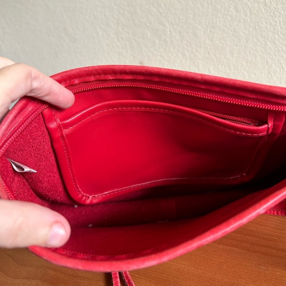 Genuine Leather Red Crossbody Vintage Basic Bag Made in Hong Kong Women’s Travel - Picture 10 of 16